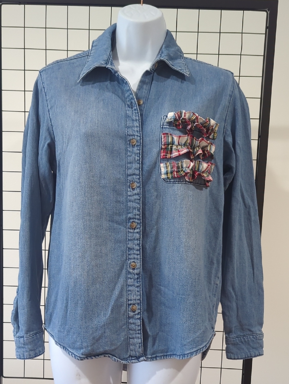 Universal Thread Light Blue Denim Shirt with Relaxed Fit